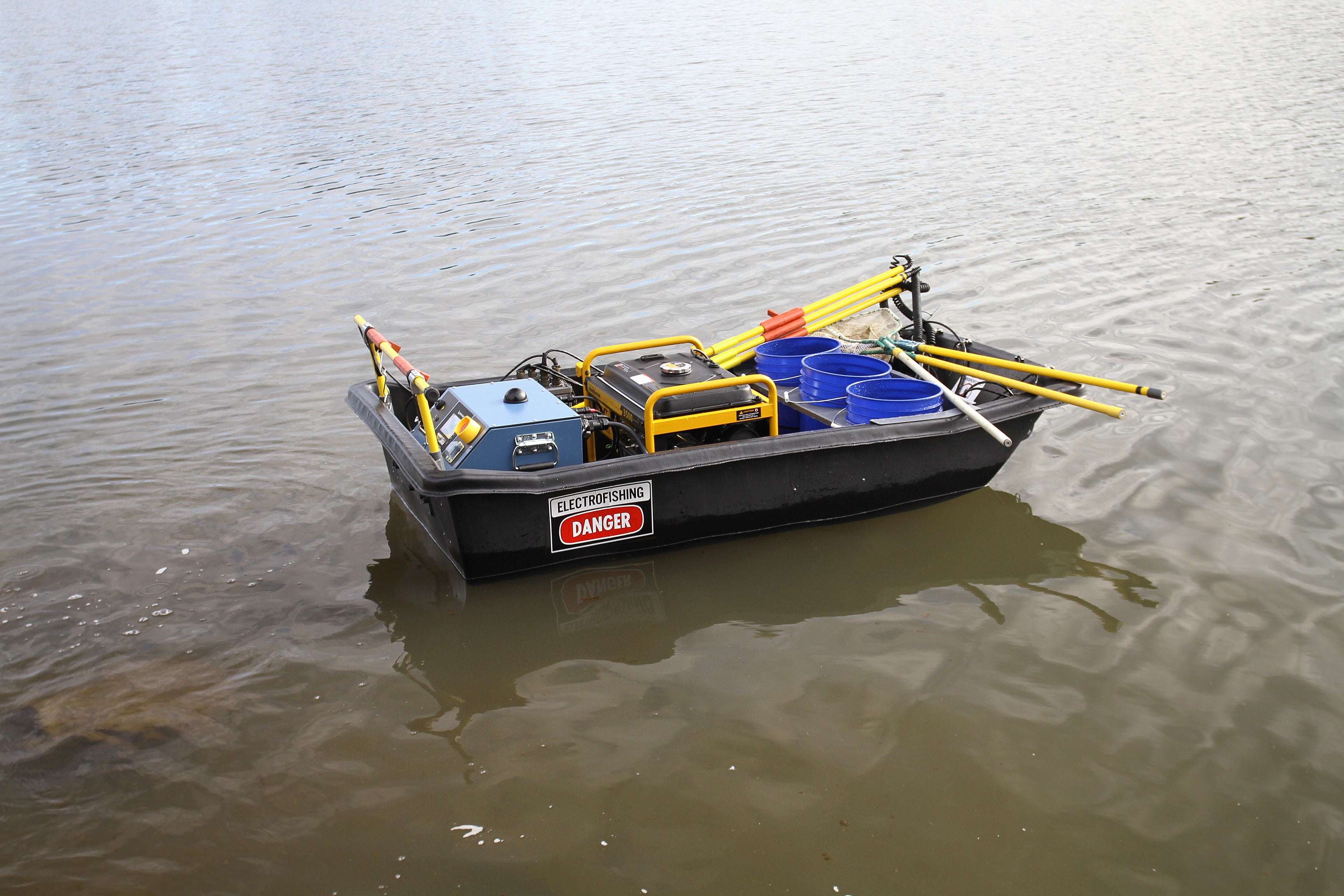 SR-7 TOTE BARGE